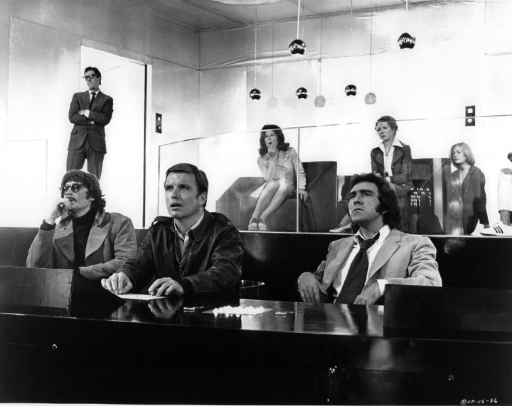 理查德·杰克尔的写真-Titles: Chosen Surviv...