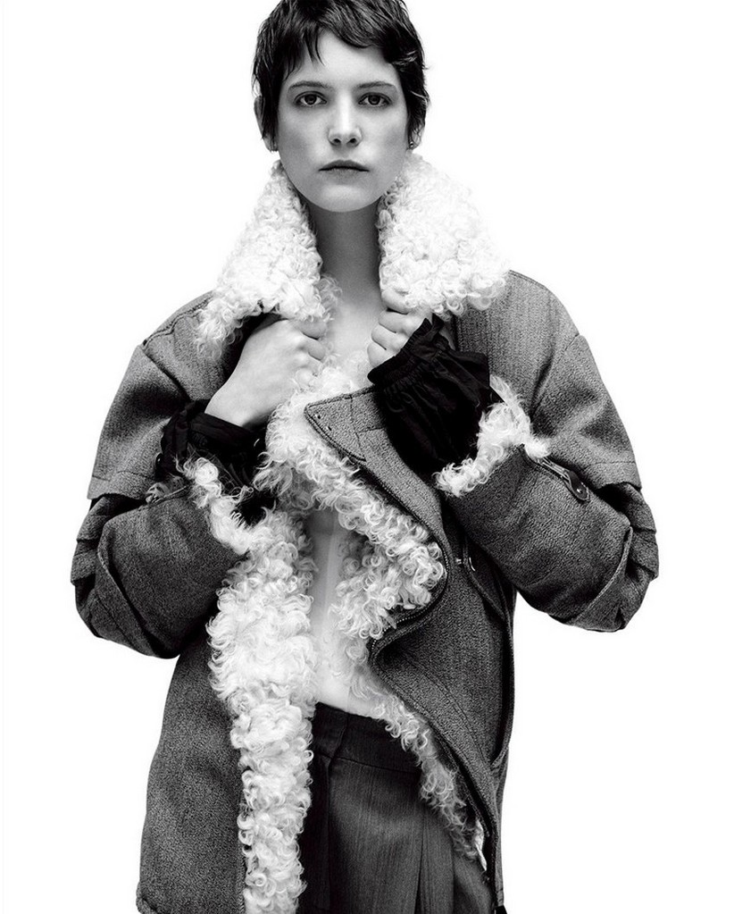 埃莱娜·菲利埃的写真