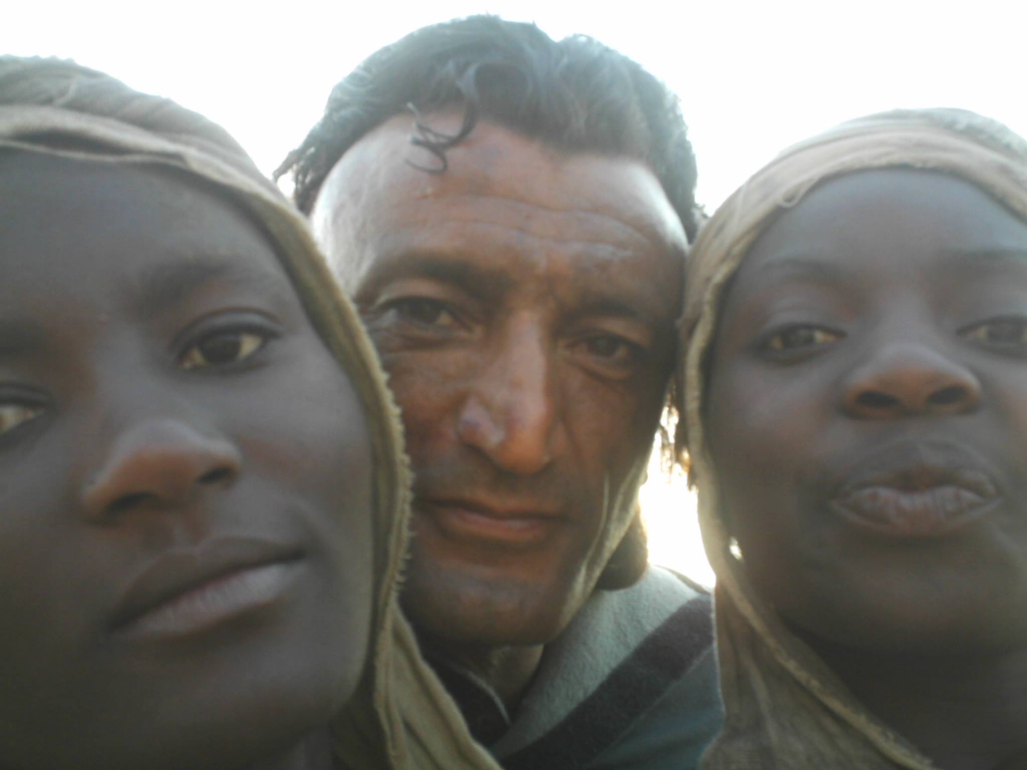 阿菲·班·巴德拉的写真-史前一万年