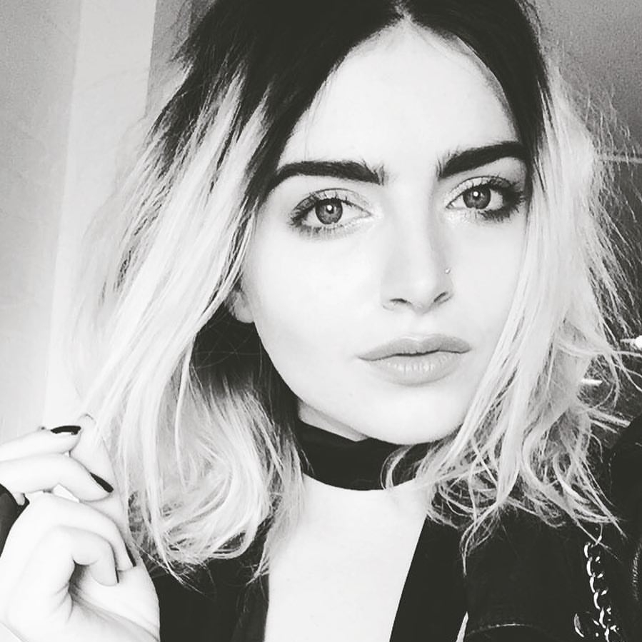 塔拉·李的写真