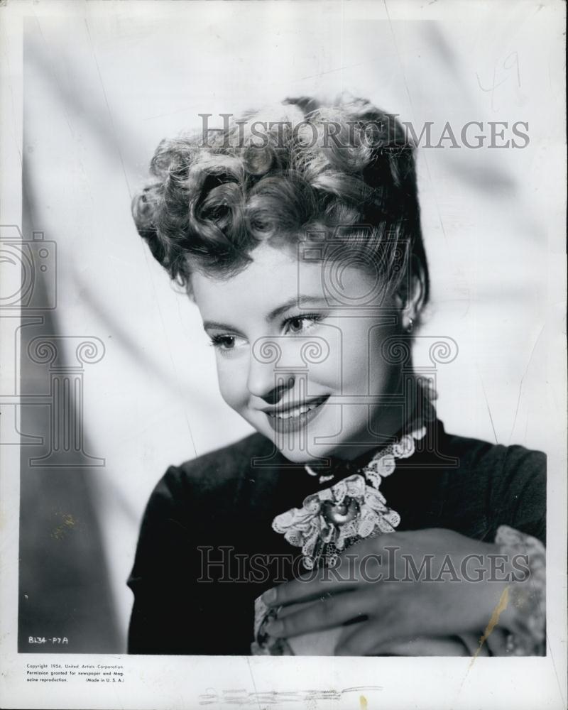 普鲁内拉·斯凯尔斯的写真