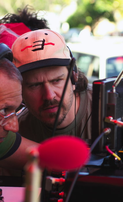 乔什·斯托博格的写真