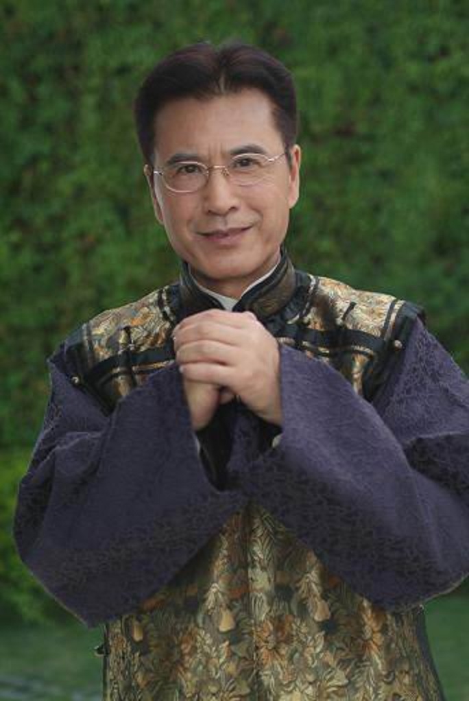 王华英的写真-http://ent.sina.com.cn/...