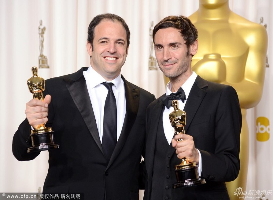 马利克·本德杰鲁的写真-西蒙与马利克