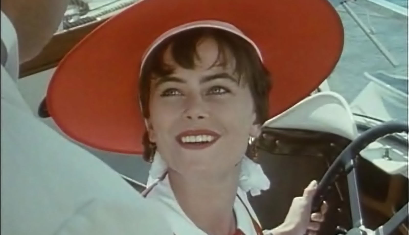 波利·沃克的写真-大侦探波罗第二季