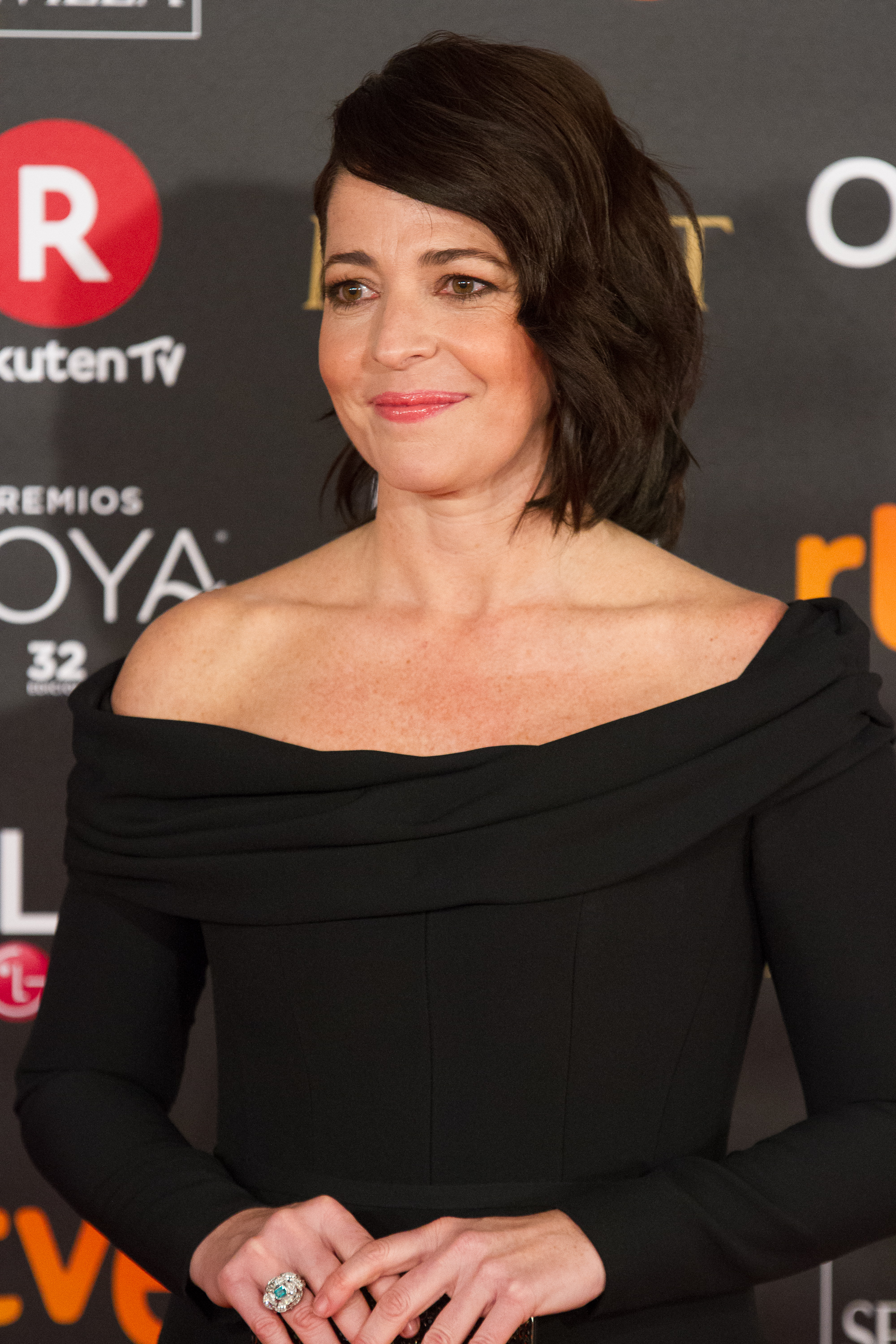 诺拉·纳瓦斯的写真