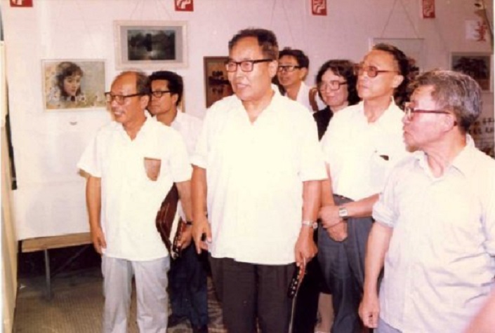 齐闻韶的写真-1984年上海工艺美术...