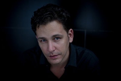 西奥·兰迪的写真