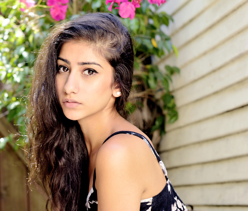 瑞哈娜·迦帕尔的写真