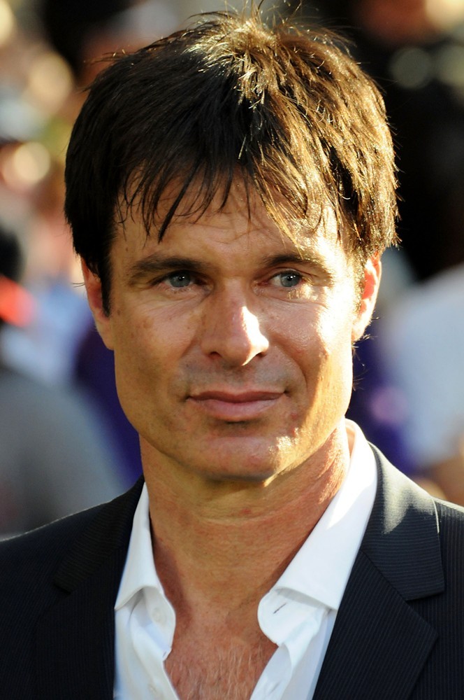 帕特里克·茂顿的写真