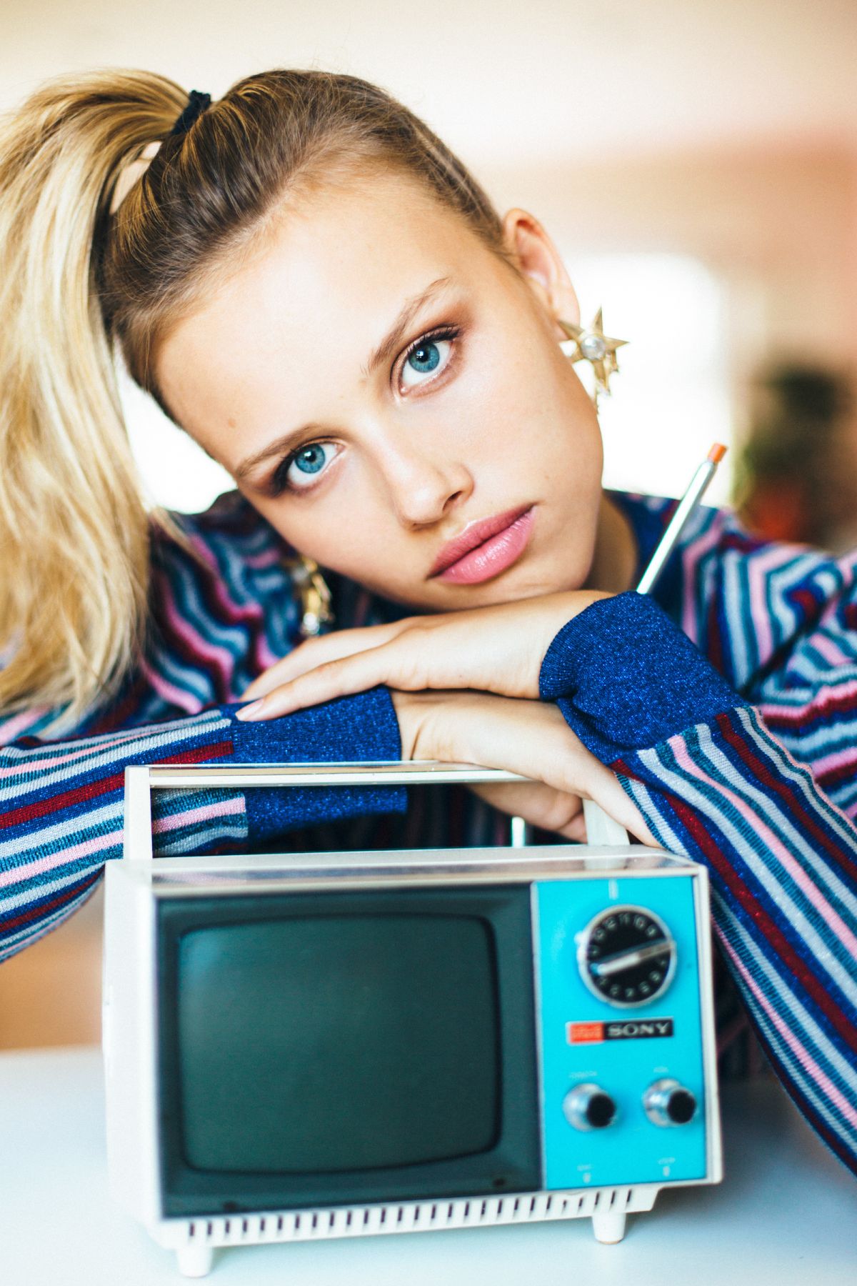 格蕾丝·达斯恩妮的写真