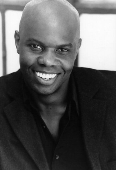 安东尼奥·查丽蒂的写真-他需要一张头像。