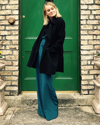 克雷西达·博纳斯的写真