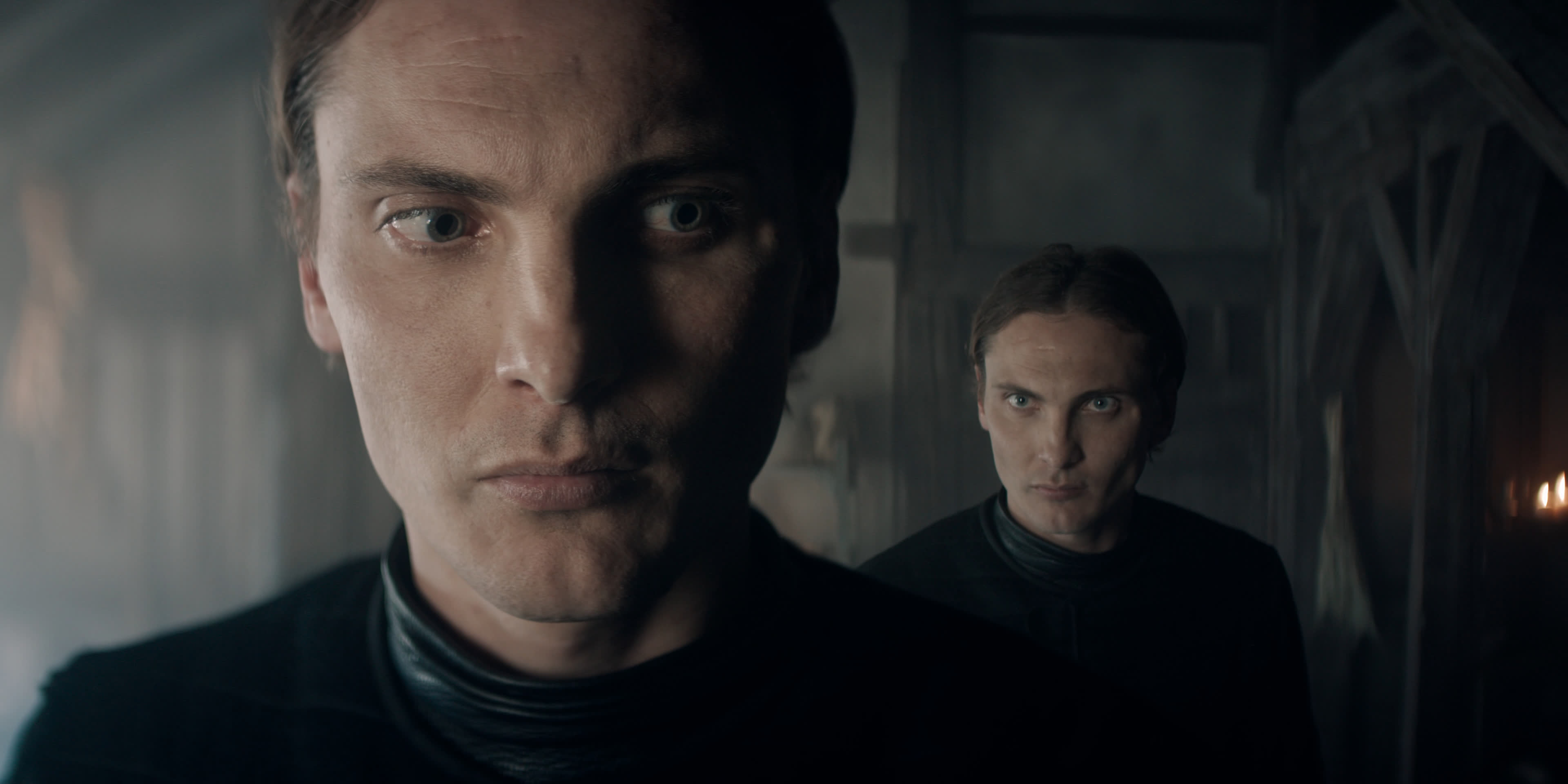 埃蒙·法伦的写真-the witcher s01e06