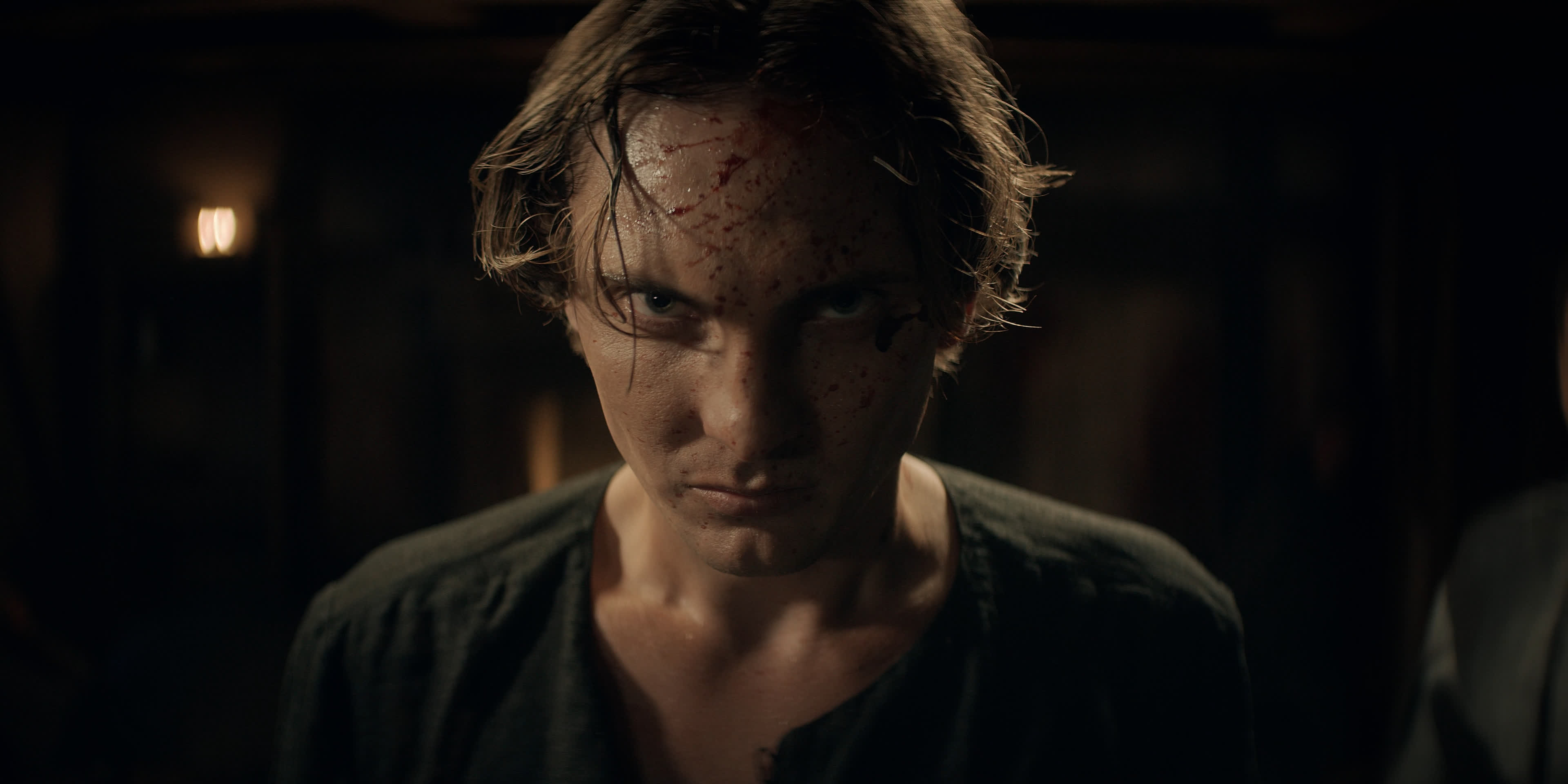 埃蒙·法伦的写真-the witcher s01e06