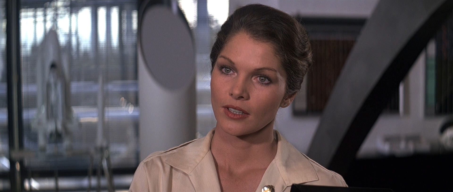 洛伊丝·奇利斯的写真-Moonraker