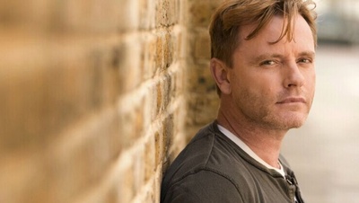 斯蒂芬·埃利奥特的写真