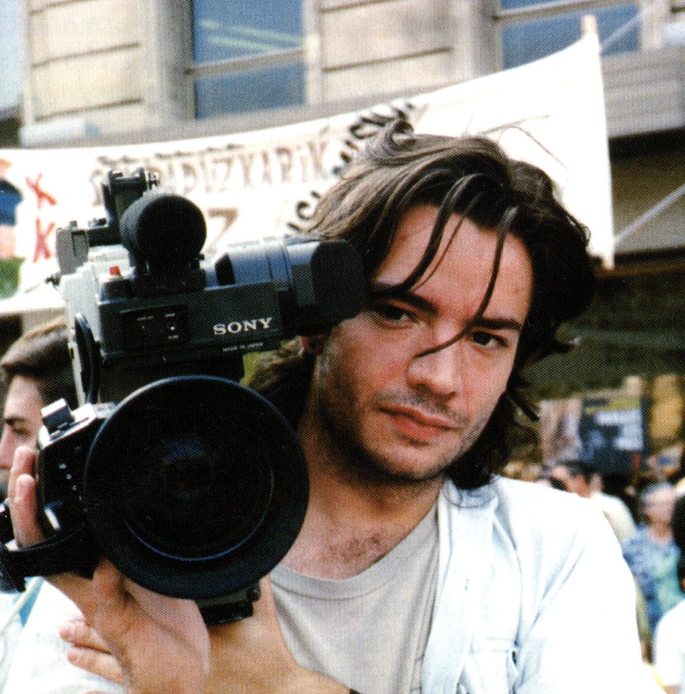 恩里克·乌比祖的写真