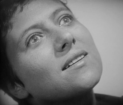 玛利亚·法奥康涅蒂的写真-圣女贞德蒙难记