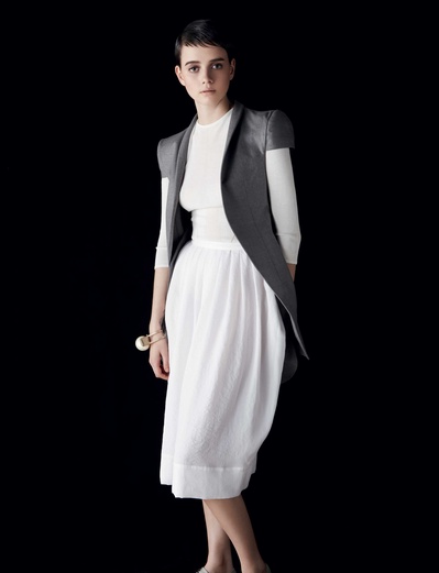 波林·艾蒂安的写真