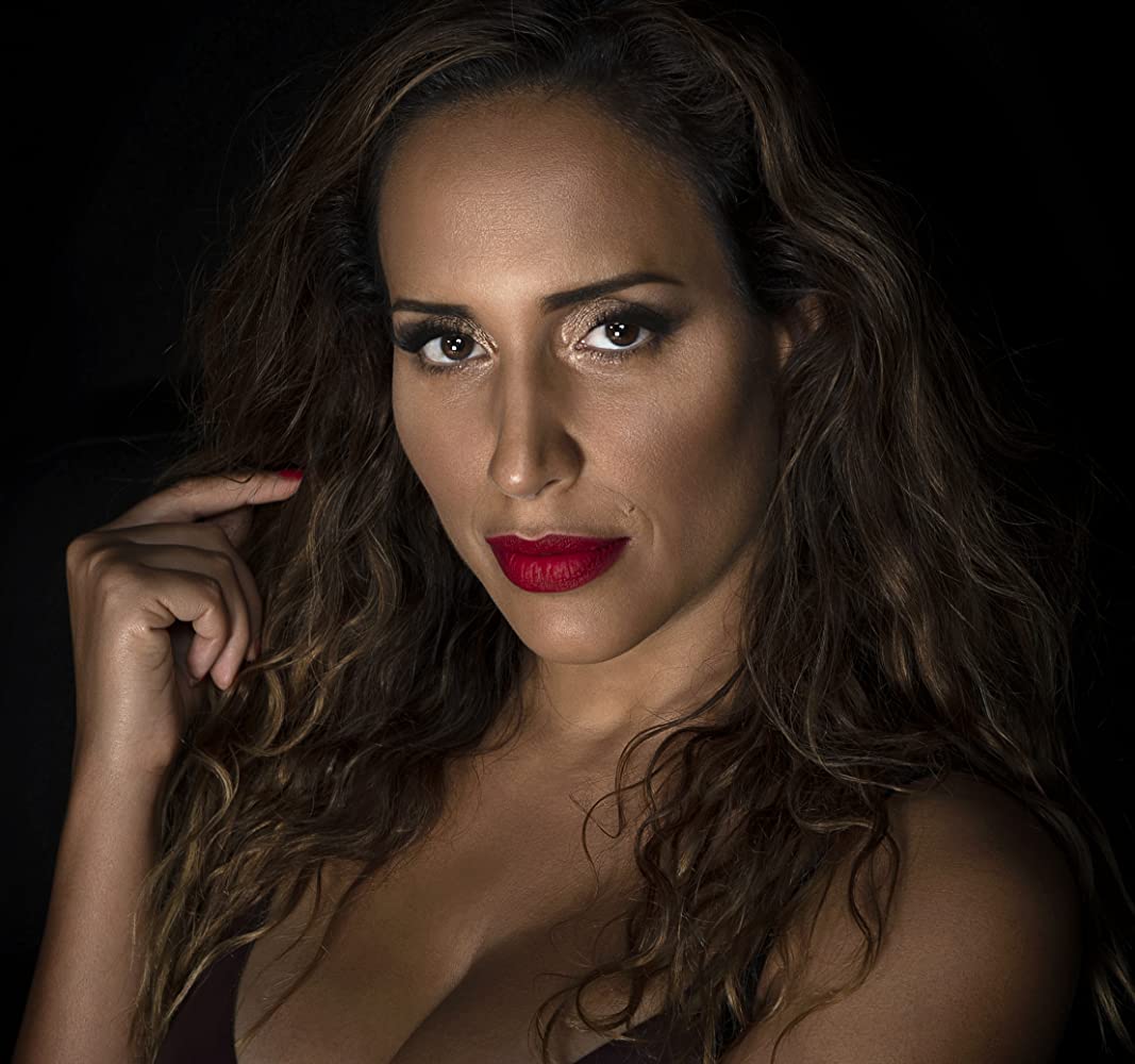 卡玛·莎伦的写真