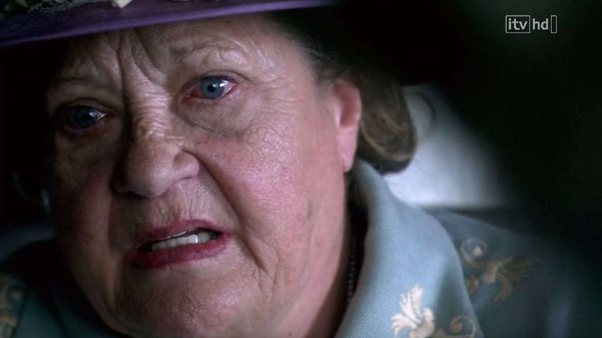 西尔维娅·西姆斯的写真-2008《马普尔小姐探...