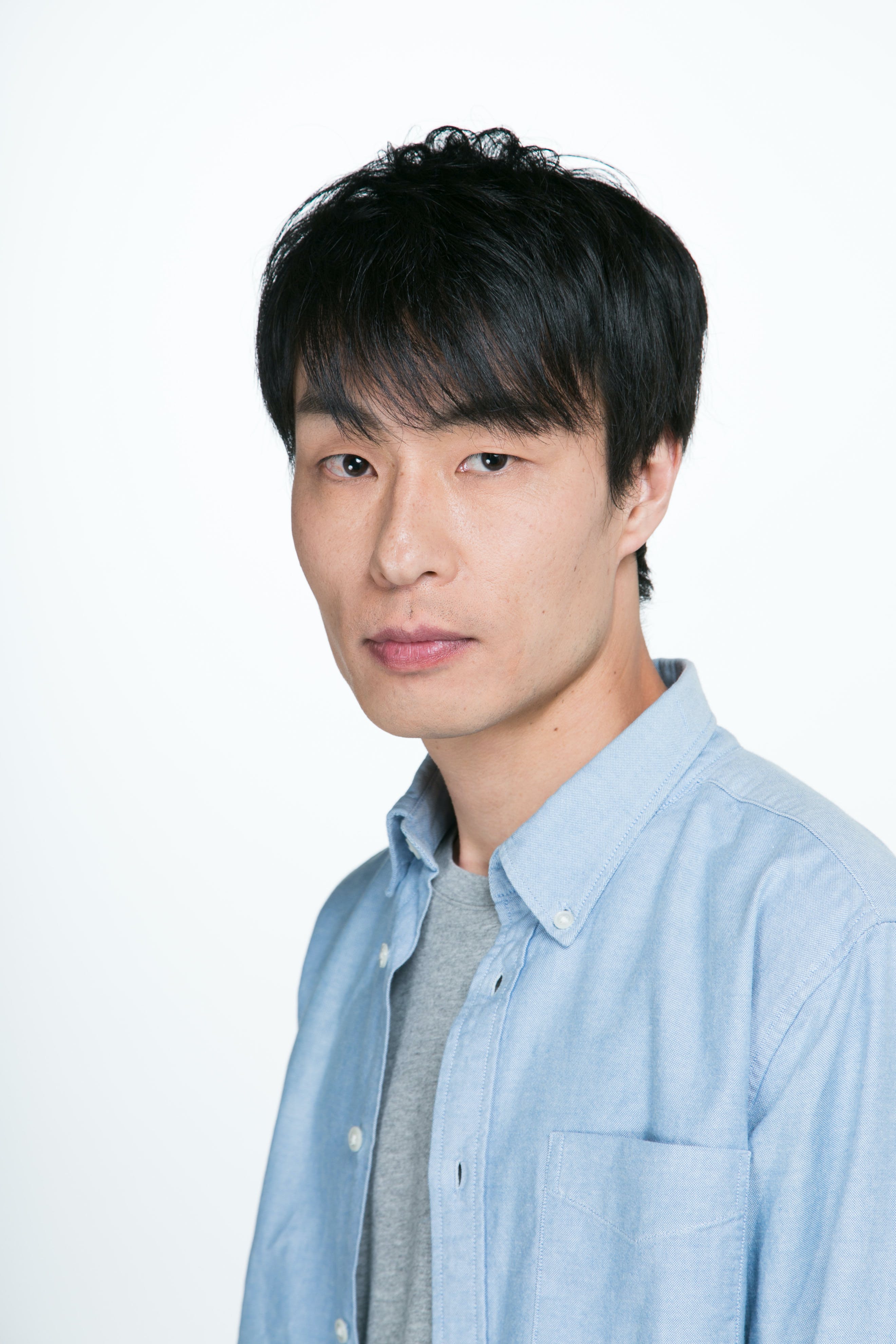 吉冈睦雄的写真