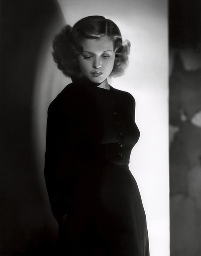 西蒙妮·西蒙的写真