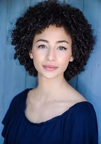 丹妮拉·桑德福德的写真