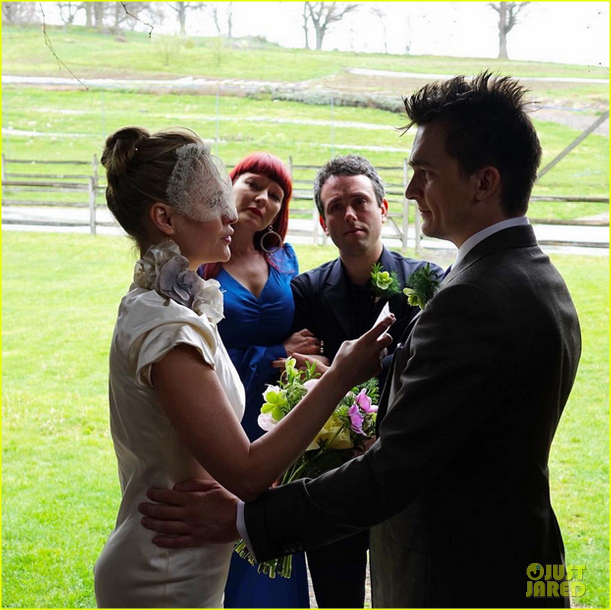 艾米·穆林斯的写真