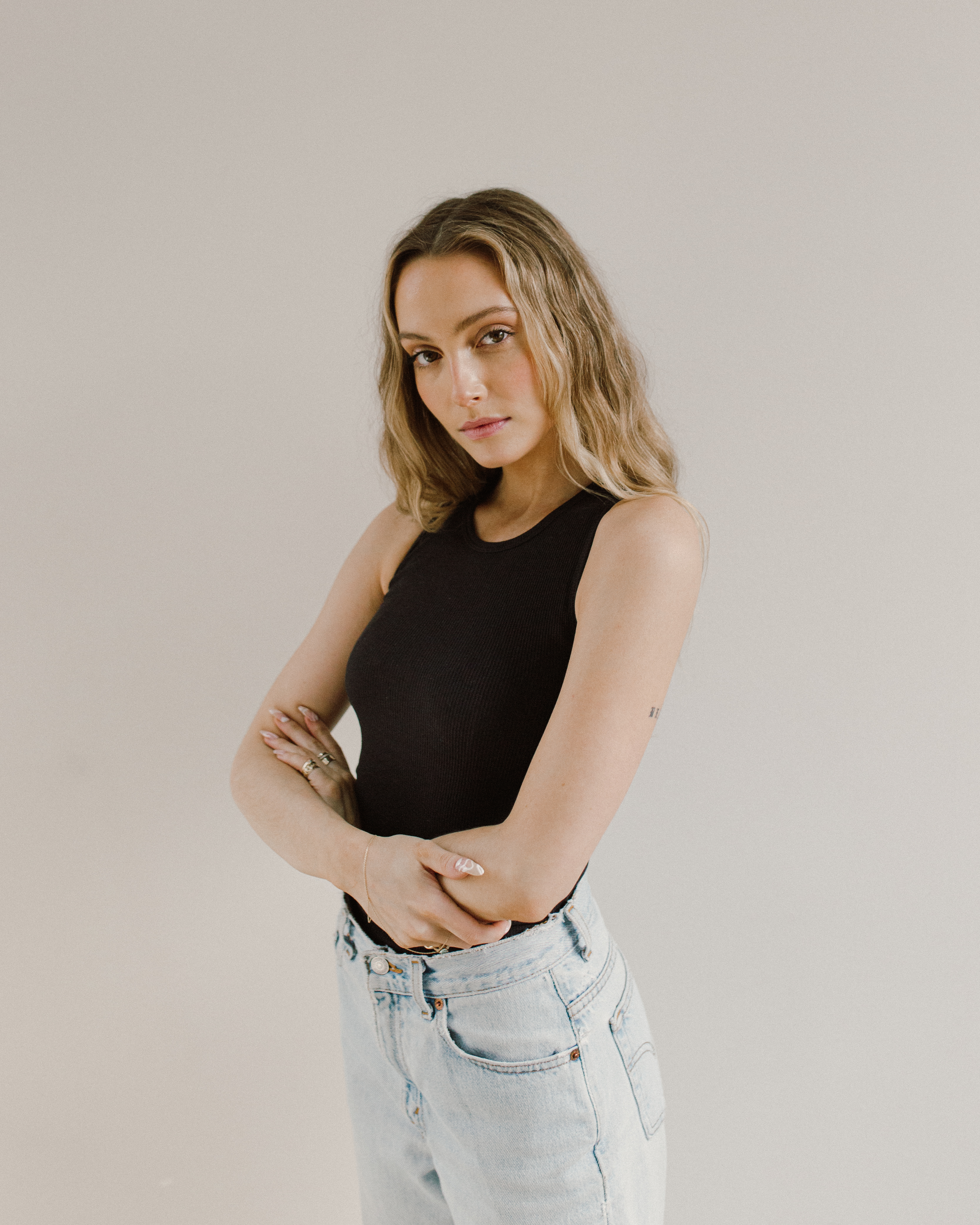 萨拉·汤普森的写真