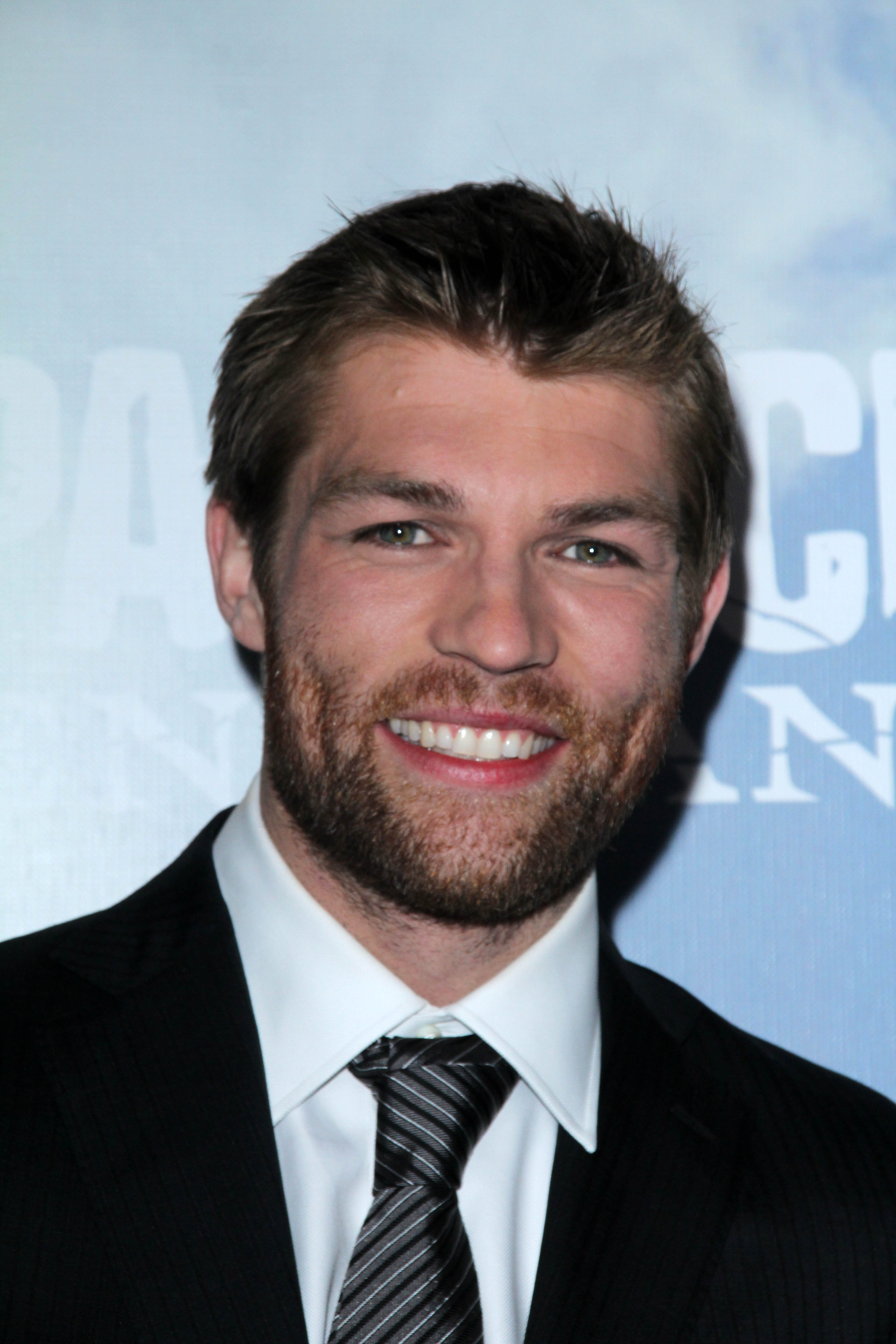 连姆·麦肯泰尔的写真