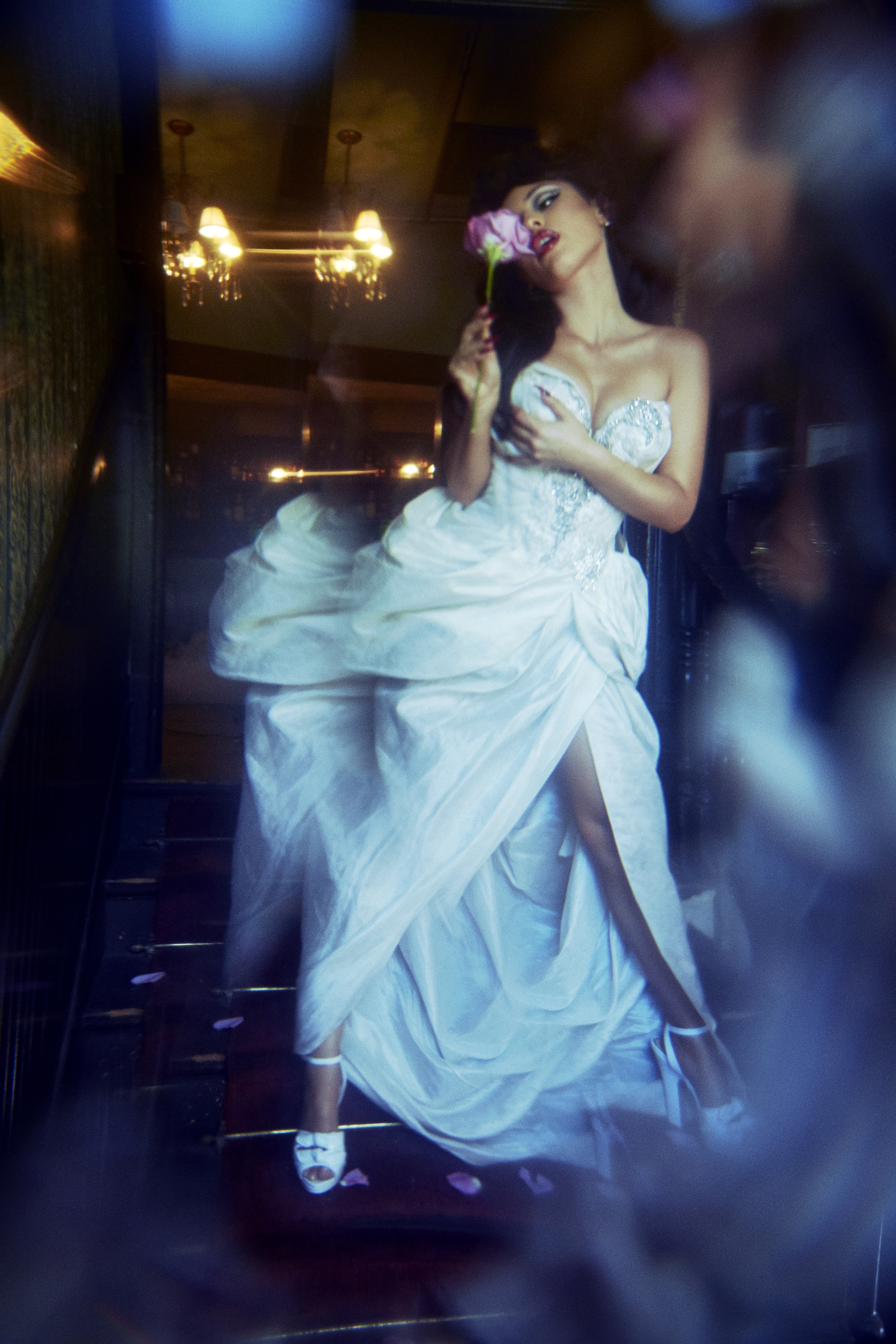 亚历克萨·德米的写真