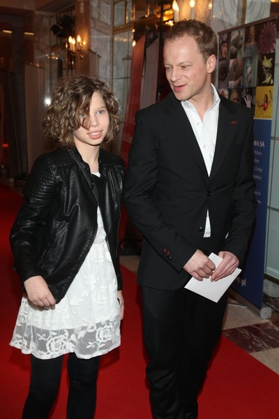 马赛杰·斯图尔的写真