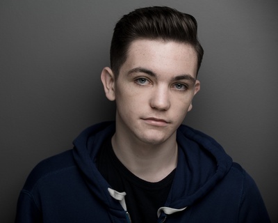 斯考特·格瑞南的写真-看了猜火车2很喜欢，...