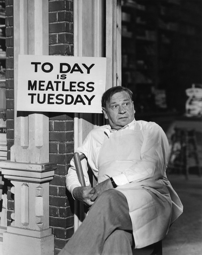 华莱士·比里的写真