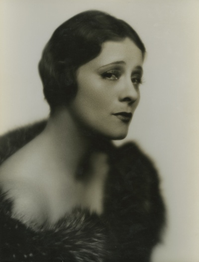 爱莲·列治的写真