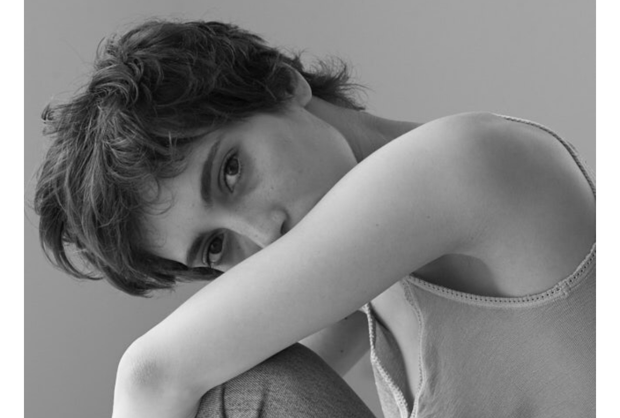 莎拉-索菲·波斯妮娜的写真