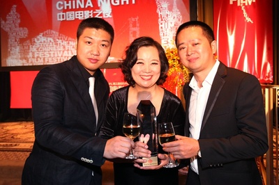 高博的写真-方青卓凭《暴走妈妈》...