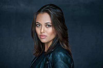 索玛·查亚的写真