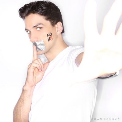 威尔·斯文森的写真-過曝到不認得