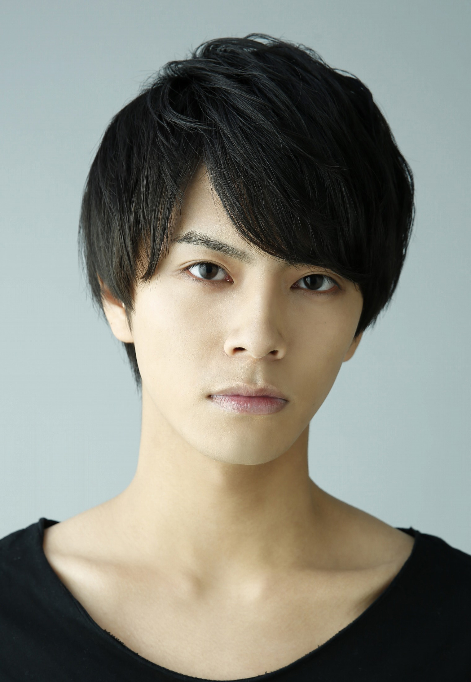 中尾畅树的写真