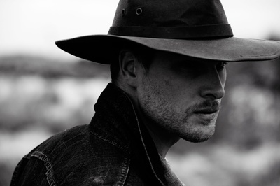 马特·伯恩斯的写真