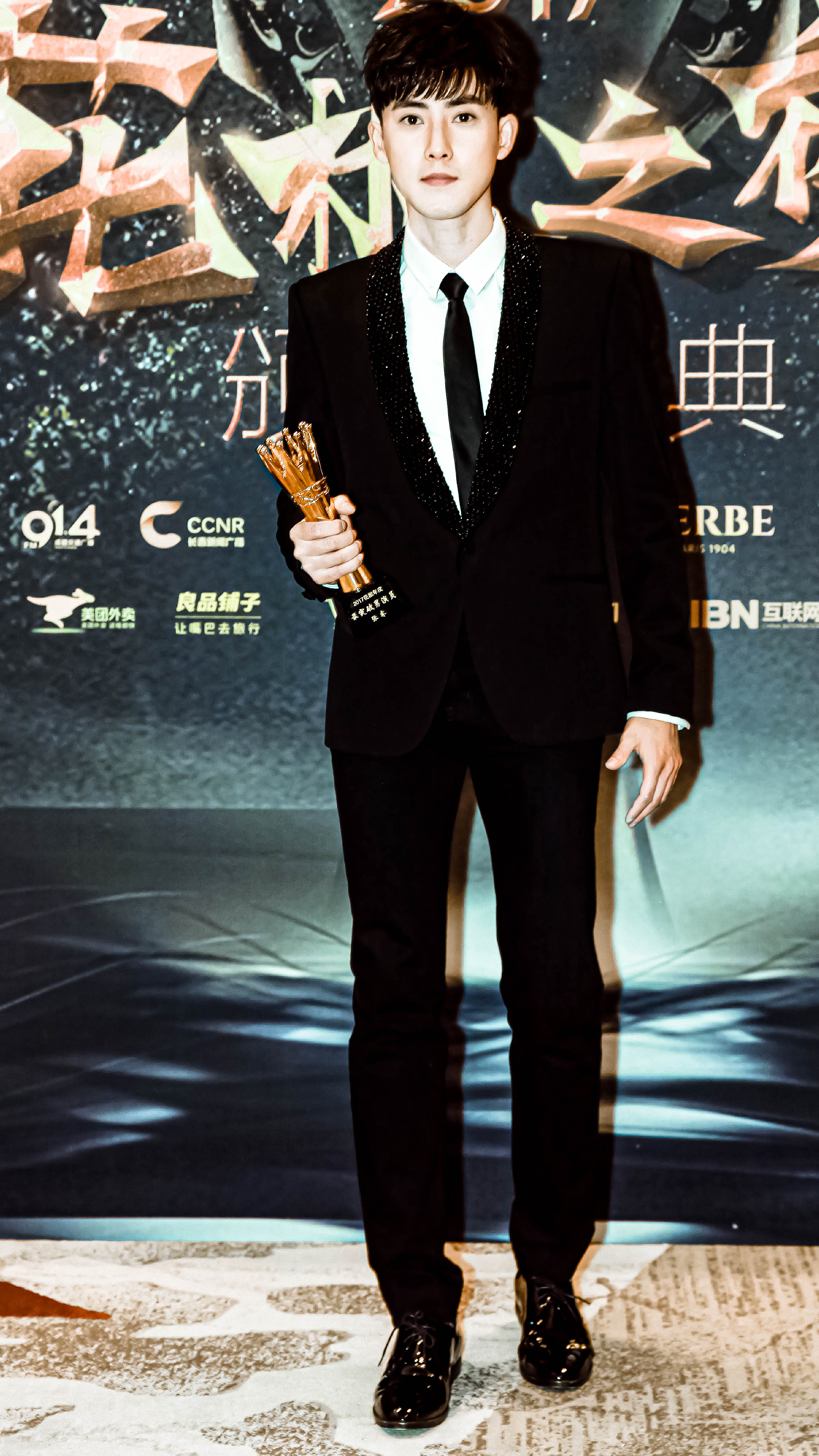 张睿的写真-上传者：@有糖宣传社