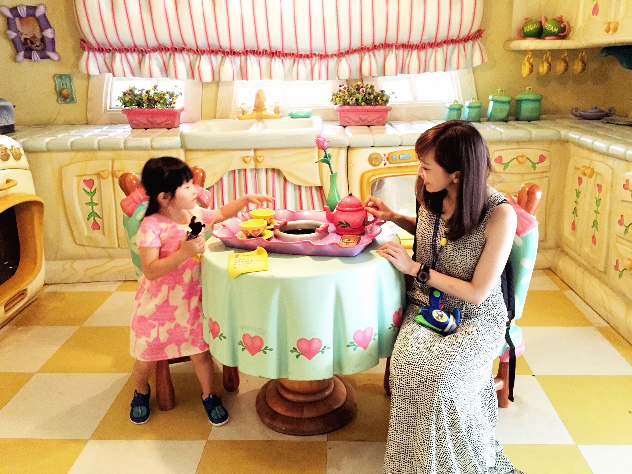 名塚佳织的写真-和女儿在一起