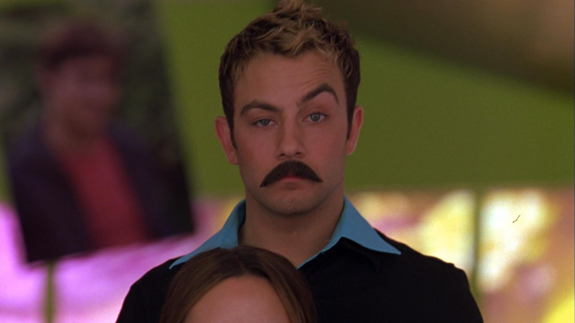 乔纳森·萨多斯基的写真