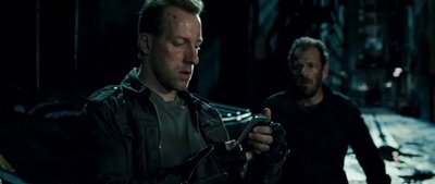 塞瑞尔·拉菲利的写真-虎胆龙威