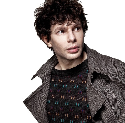 西蒙·阿姆斯特尔的写真