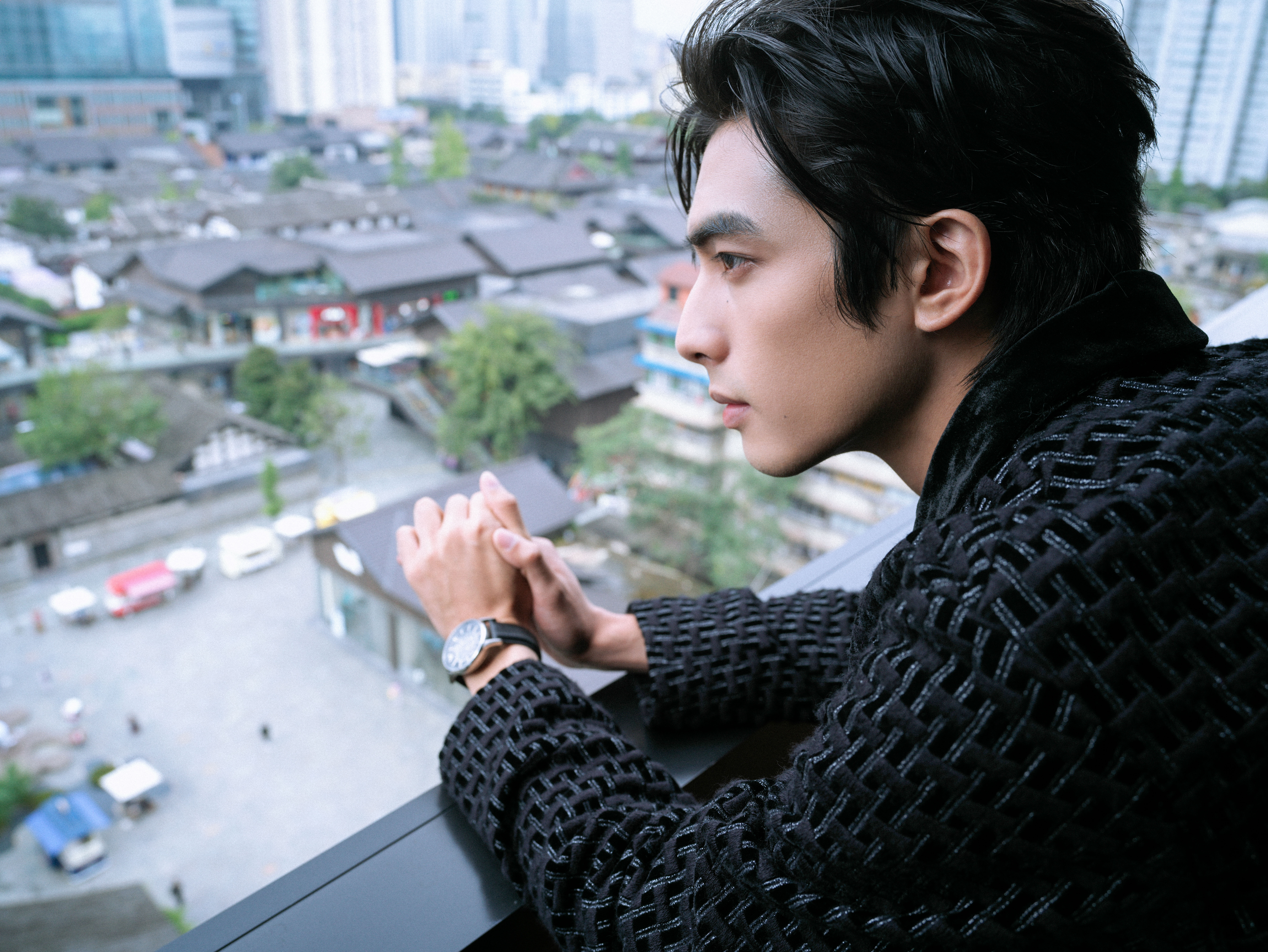 宋威龙的写真-成都Emporio Armani...