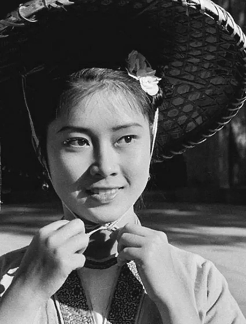 黄婉秋的写真-《刘三姐》剧照http://...